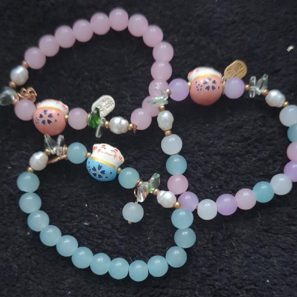 Asian Lucky Cat Multicolored Beaded Bracelet Set